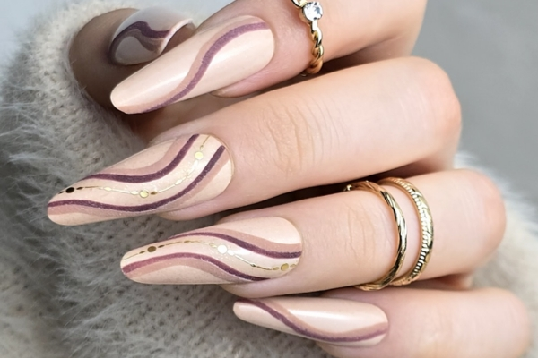 Paznokcie w stylu vintage - jak zrobić retro manicure?